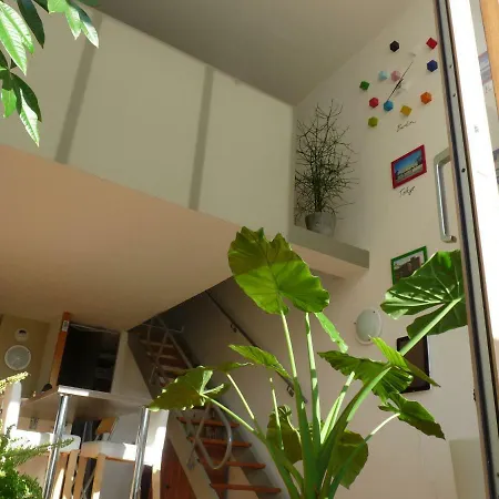 Le Corbusier 5 Ieme Rue Homestay *